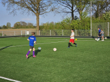 Trainingsavond S.K.N.W.K. JO7-1, JO11-1JM en JO12-1JM van maandag 8 april 2024 (37/79)